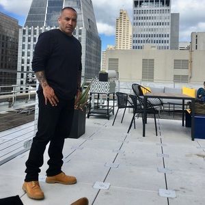 Meet your Posher, Rj